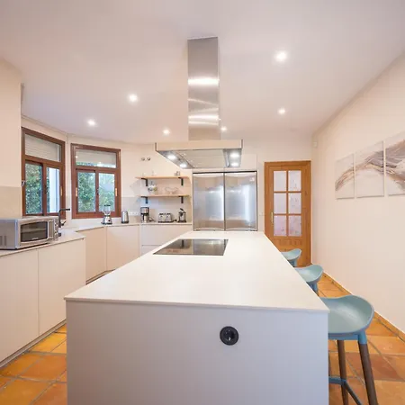 San Pedro 6 Bedroom Villa, Heated Pool, Bbq, Wifi Tatil Evi *