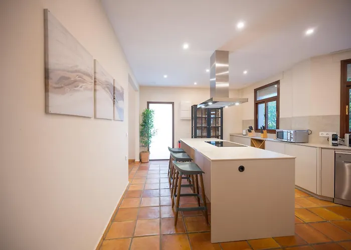 San Pedro 6 Bedroom Villa, Heated Pool, Bbq, Wifi Сasa de vacaciones