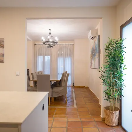 度假居 San Pedro 6 Bedroom Villa, Heated Pool, Bbq, Wifi *