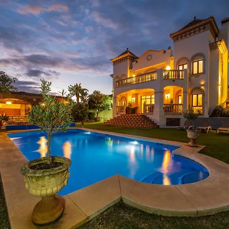 度假居 San Pedro 6 Bedroom Villa, Heated Pool, Bbq, Wifi *