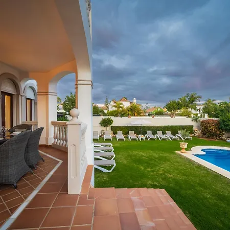 度假居 San Pedro 6 Bedroom Villa, Heated Pool, Bbq, Wifi