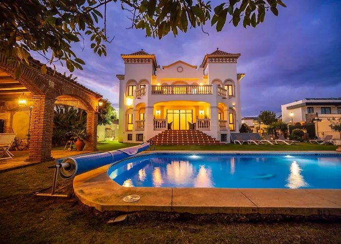 San Pedro 6 Bedroom Villa, Heated Pool, Bbq, Wifi Prázdninový dům