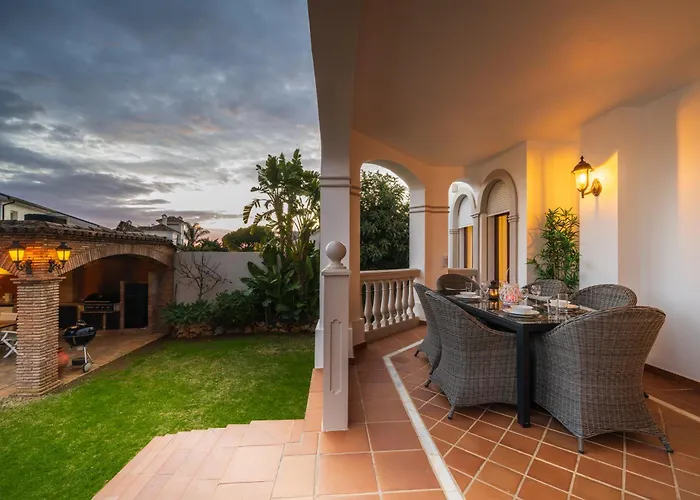 San Pedro 6 Bedroom Villa, Heated Pool, Bbq, Wifi بيت للعطل ماربيا