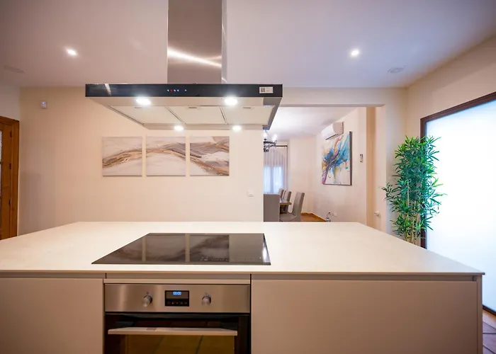 San Pedro 6 Bedroom Villa, Heated Pool, Bbq, Wifi بيت للعطل ماربيا