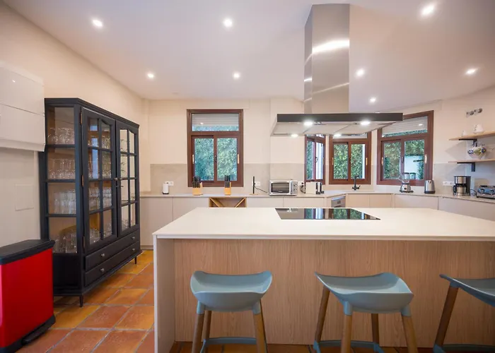 San Pedro 6 Bedroom Villa, Heated Pool, Bbq, Wifi ماربيا
